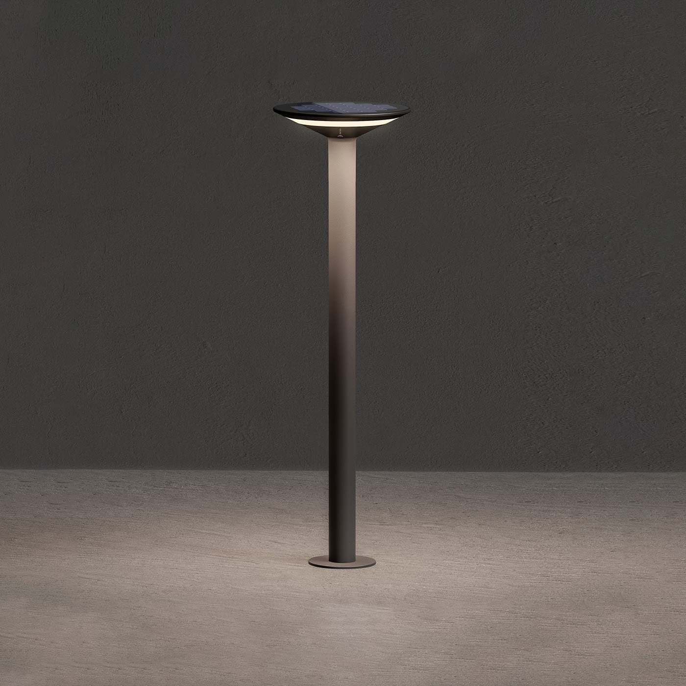 Zwei Klewe Keope Akku-Laterne solarbetrieben für den Garten im Detail